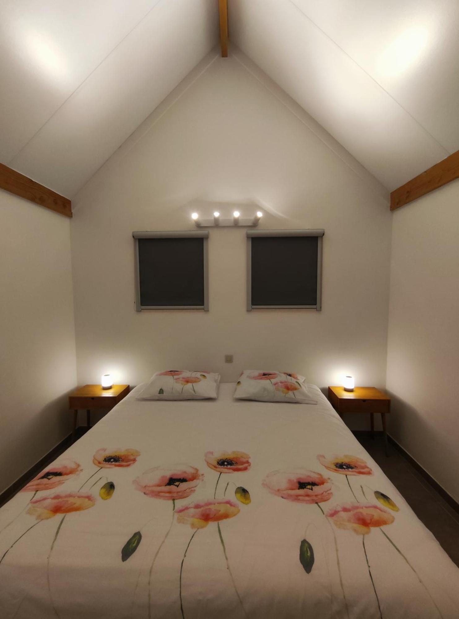 Vakantiewoning Polderhuis 10, Airco En Verwarming In Alle Kamers, Prive Parkeerplaats En Afgesloten Tuin Коксейде Екстер'єр фото
